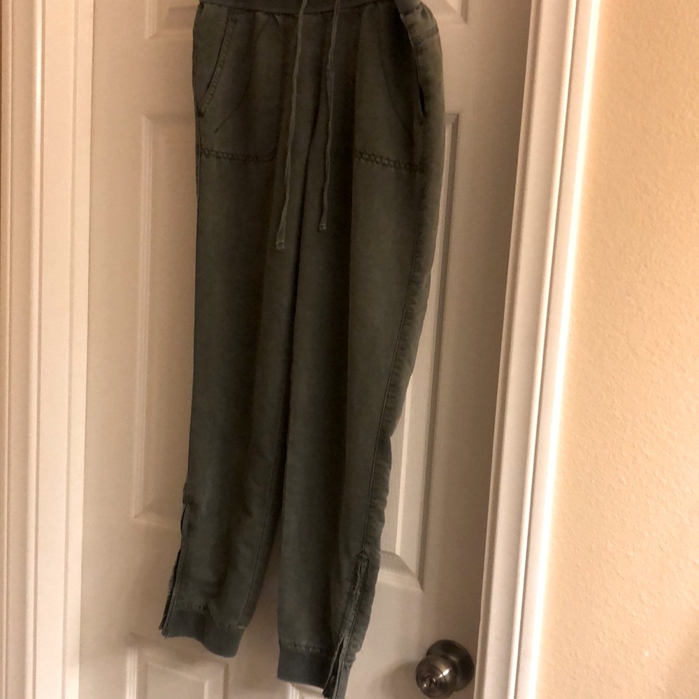 Marrakech olive green cargo joggers